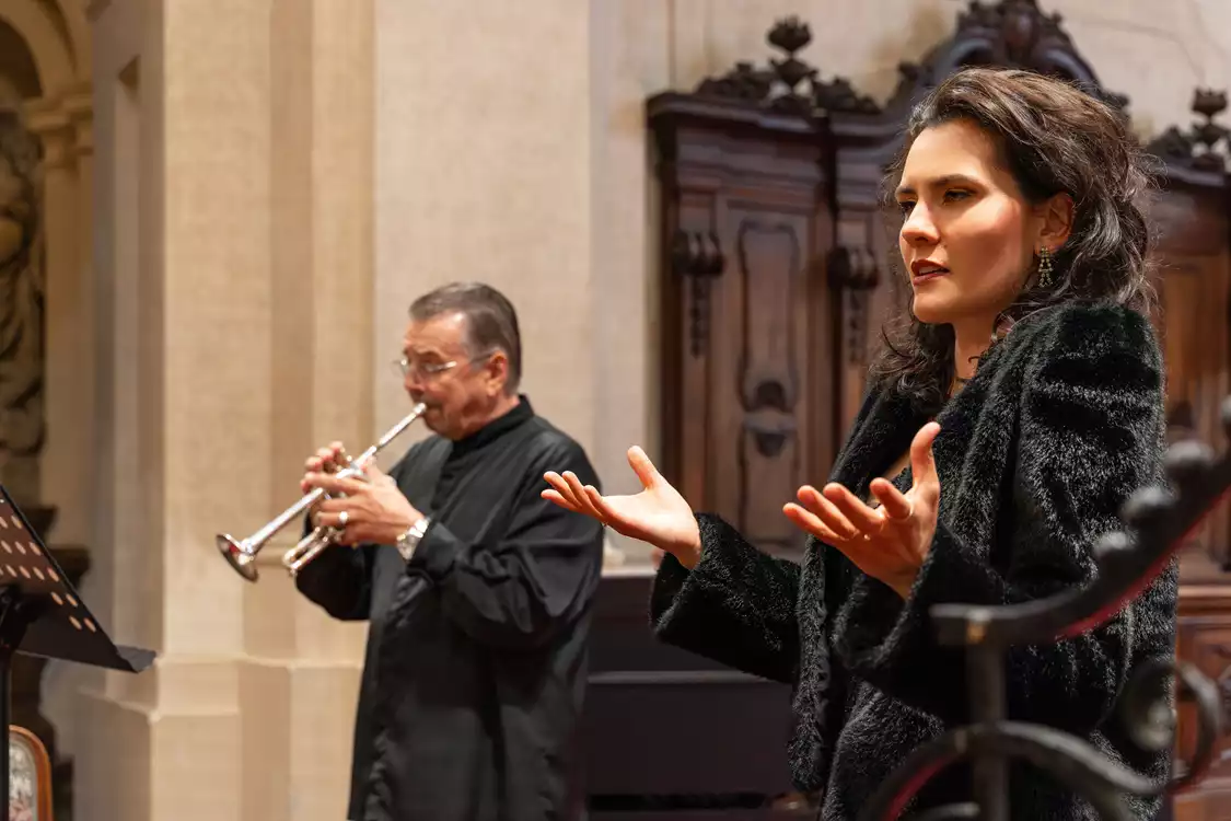 Romantic Melodies and Organ Toccatas