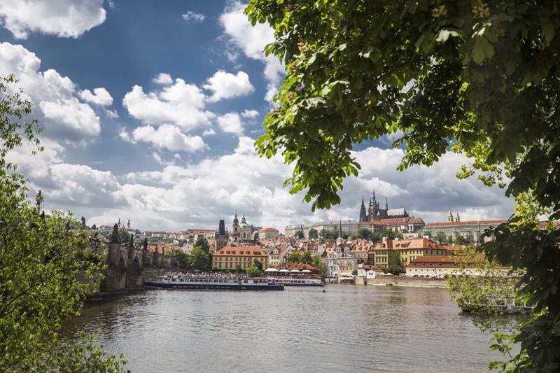 Prague Castle & Canal River Boat Tour - preview image